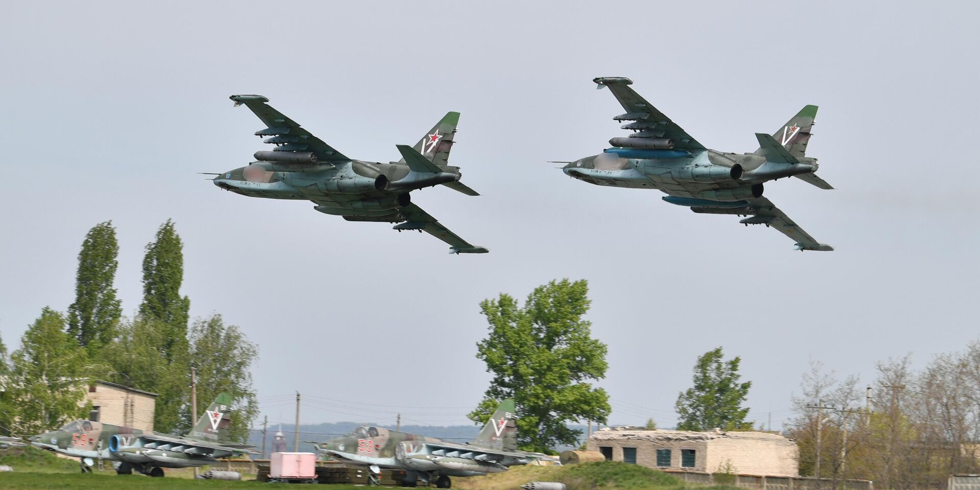 Самолеты Су-25 Грач, задействованные в специальной военной операции на Харьковском направлении - ИноСМИ, 1920, 23.04.2025