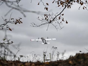 Операторы БПЛА самолетного типа Молния-2 батальона спецминирования Феникс