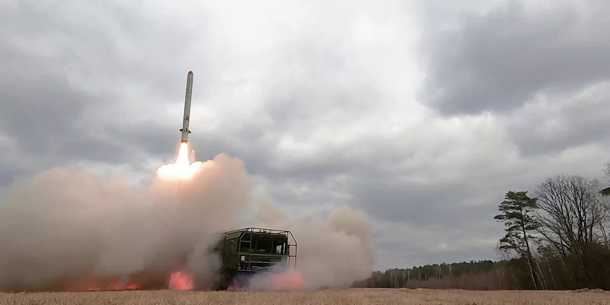 Работа ракетного комплекса Искандер по целям ВСУ