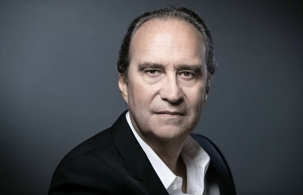 Ксавье Ниль, один из самых богатых людей во Франции Ксавье Ниль, один из самых богатых людей во Франции