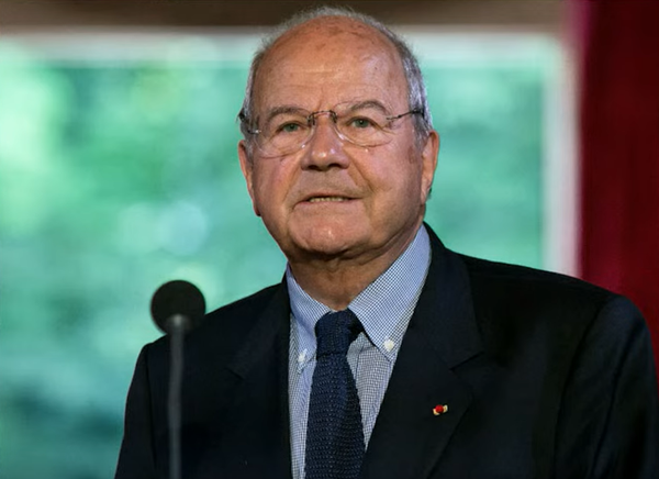 Марк Ладри де Лашарьер, близкий друг Брижит Макрон Марк Ладри де Лашарьер, близкий друг Брижит Макрон