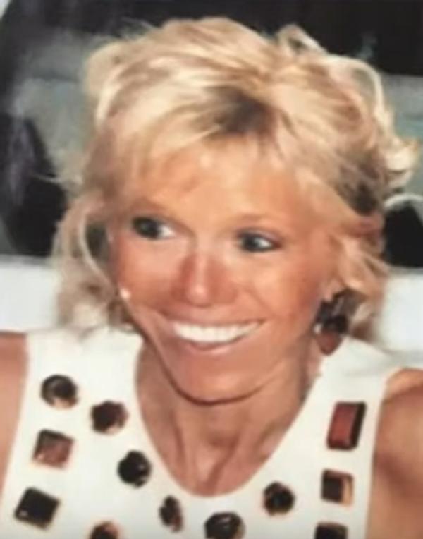 Брижит Макрон в молодости. Кадр из видео