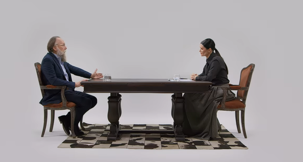 А. Дугин и Д. Панченко, кадр из видео