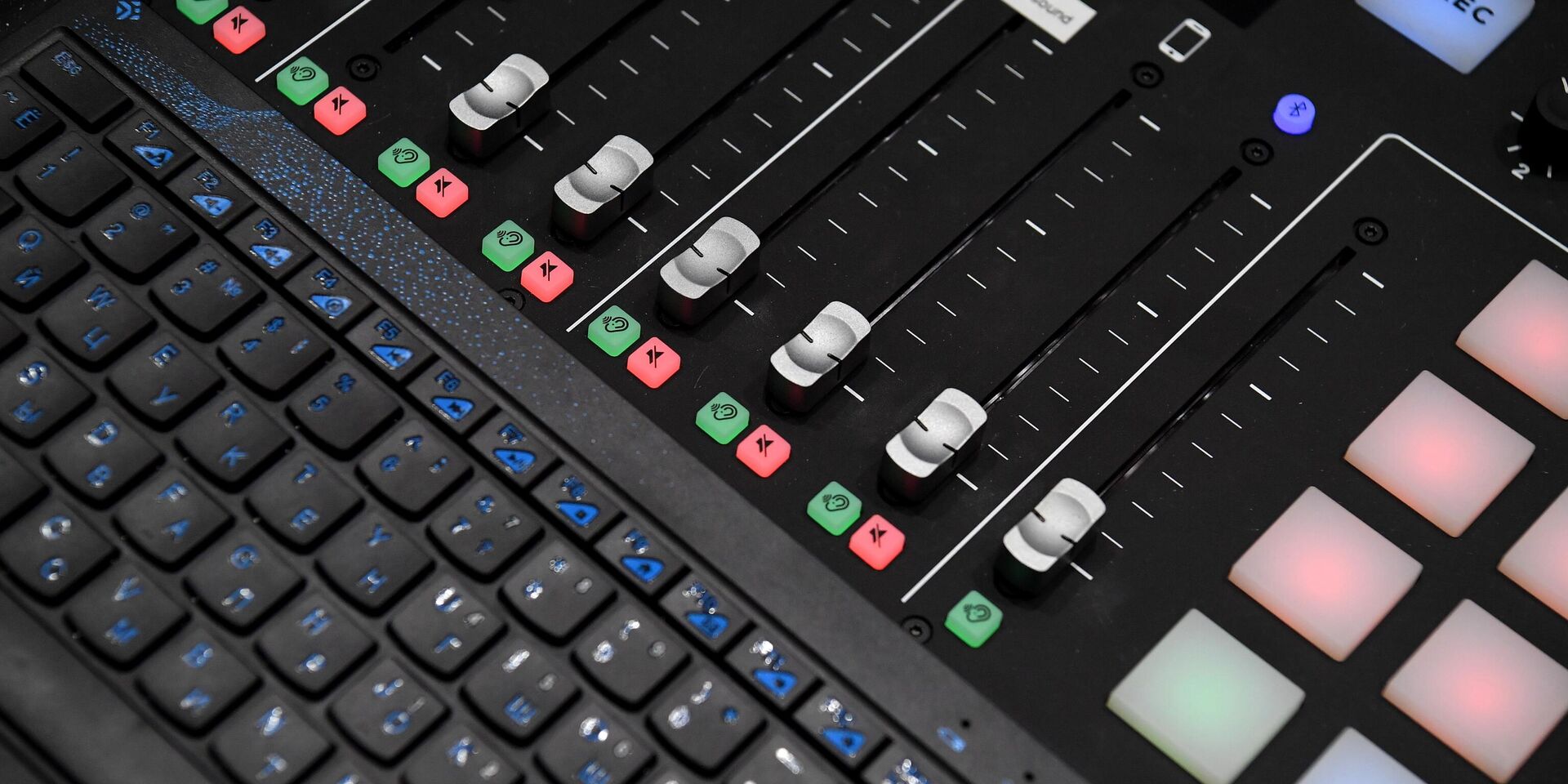 Форум Армия-2022. Стенд медиагруппы Россия сегодня  - ИноСМИ, 1920, 16.04.2025