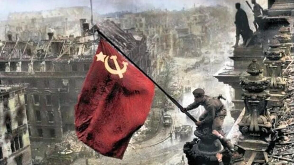 Знамя Победы над Рейхстагом