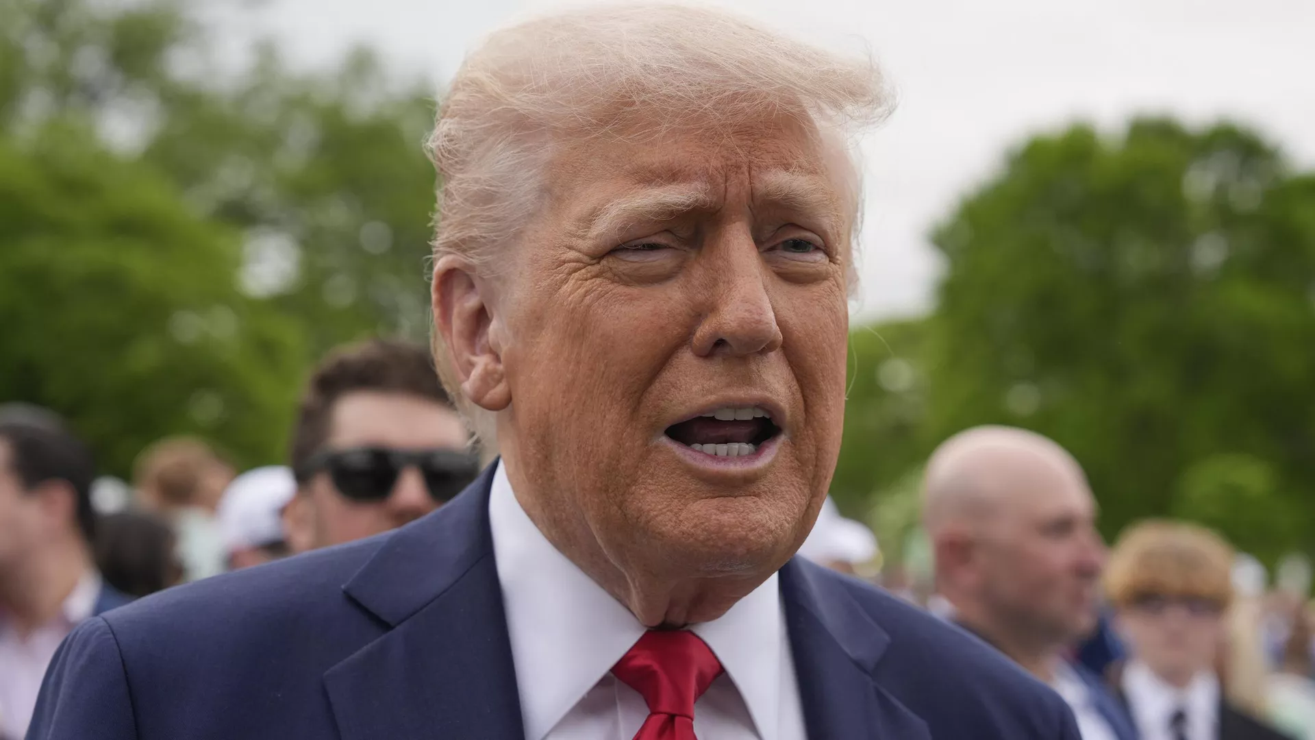 Президент Дональд Трамп в беседе с журналистами заявил 21 апреля, что раскроет содержание своего плана мирного урегулирования на Украине через три дня - ИноСМИ, 1920, 30.04.2025