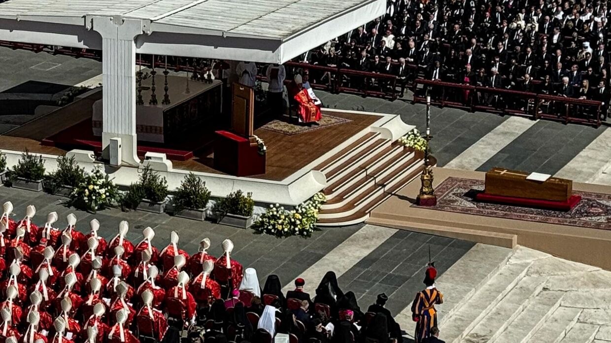 Похороны папы римского Франциска