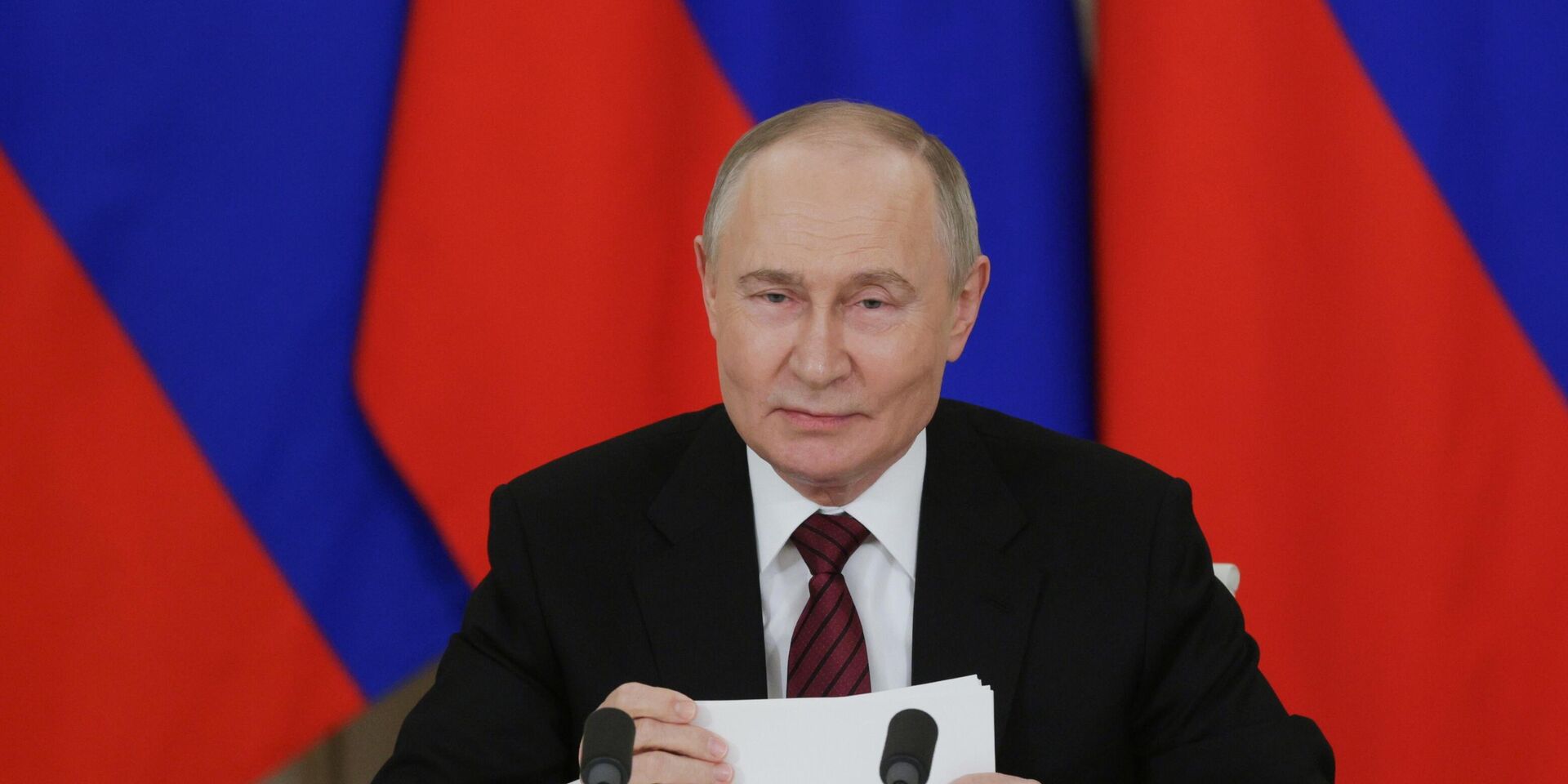 Президент РФ Владимир Путин во время обращения к представителям российских и зарубежных СМИ Президент РФ Владимир Путин во время обращения к представителям российских и зарубежных СМИ - ИноСМИ, 1920, 13.05.2025
