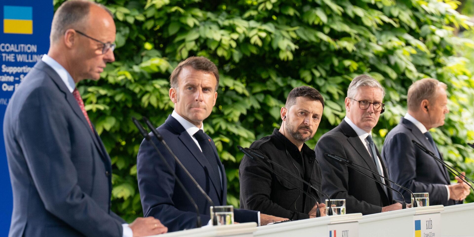 (Cлева направо) Канцлер Германии Фридрих Мерц, президент Франции Эммануэль Макрон, Владимир Зеленский, премьер-министр Великобритании Кир Стармер и премьер-министр Польши Дональд Туск провели встречу так называемой коалиции желающих 10 мая 2025 года в Киеве, Украина. - ИноСМИ, 1920, 13.05.2025