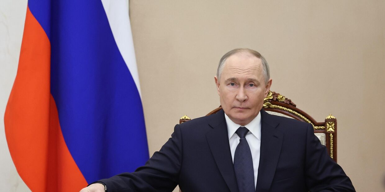 Президент РФ В. Путин провел совещание по подготовке переговоров с Украиной