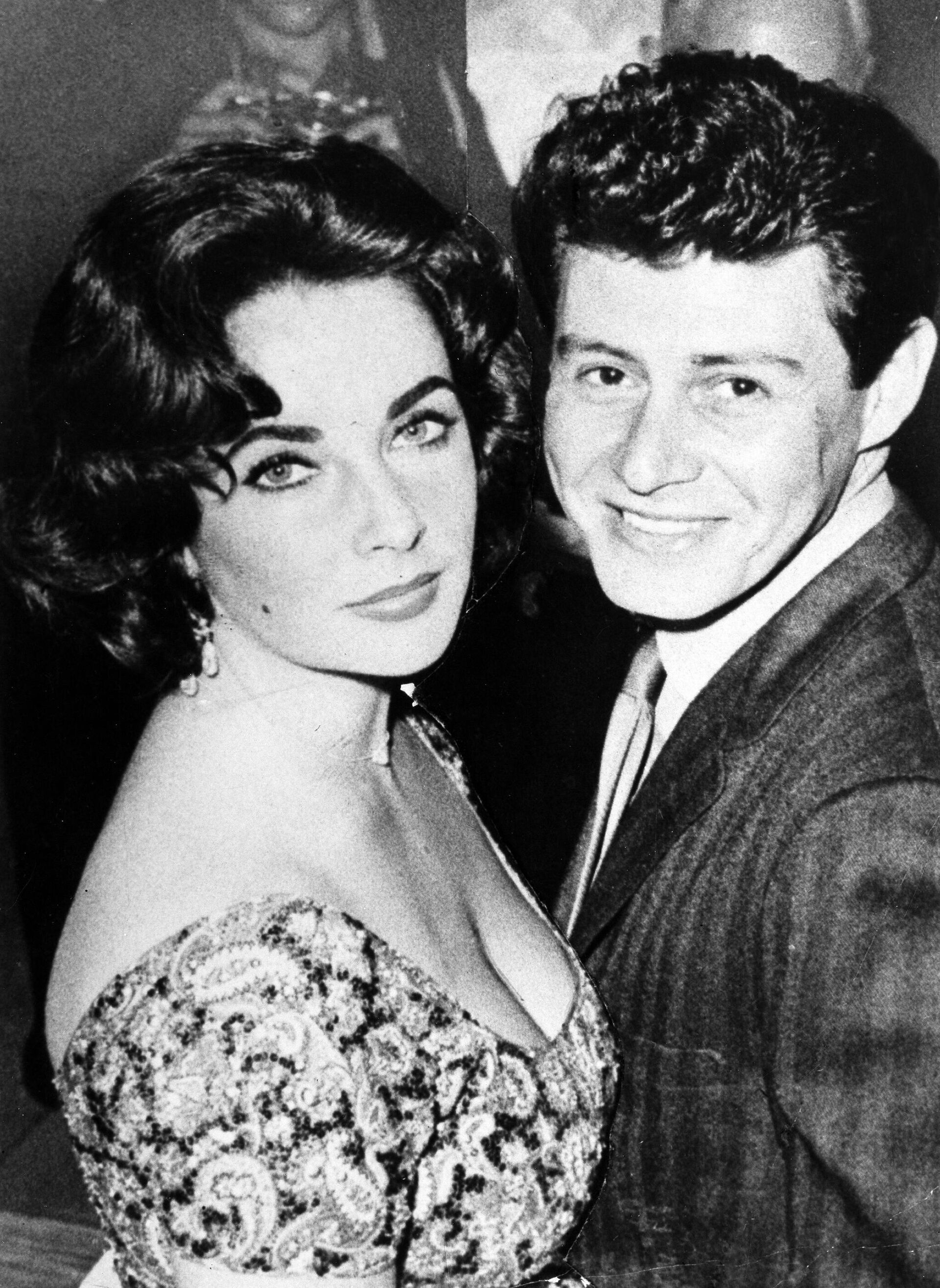 Элизабет Тейлор и ее муж Эдди Фишер, 1959 год Элизабет Тейлор и ее муж Эдди Фишер, 1959 год - ИноСМИ, 1920, 19.05.2025