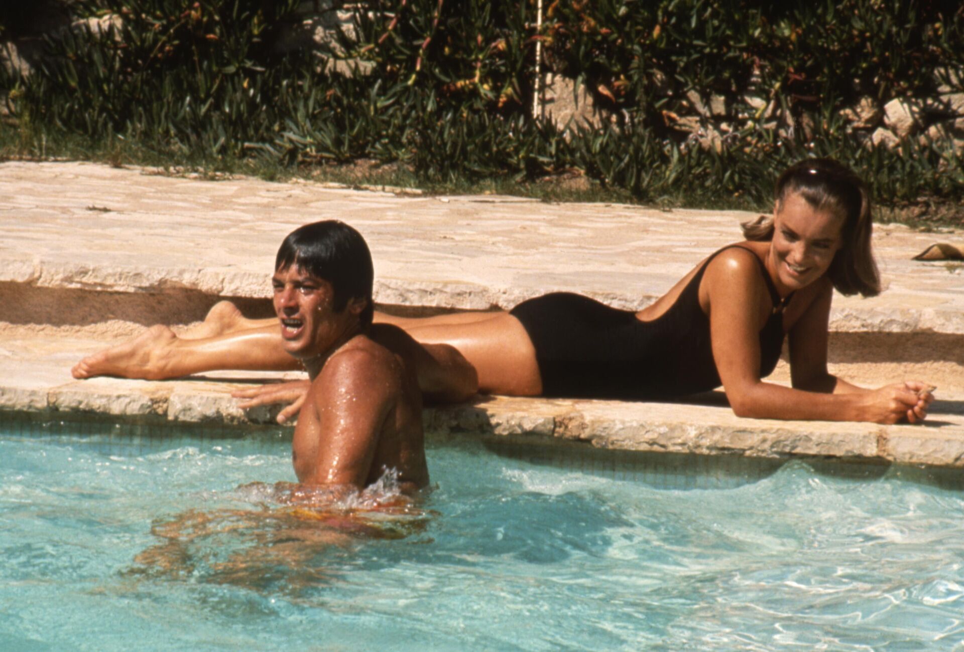 Роми Шнайдер и Ален Делон в фильме Бассейн, 1968 год Роми Шнайдер и Ален Делон в фильме Бассейн, 1968 год - ИноСМИ, 1920, 22.05.2025