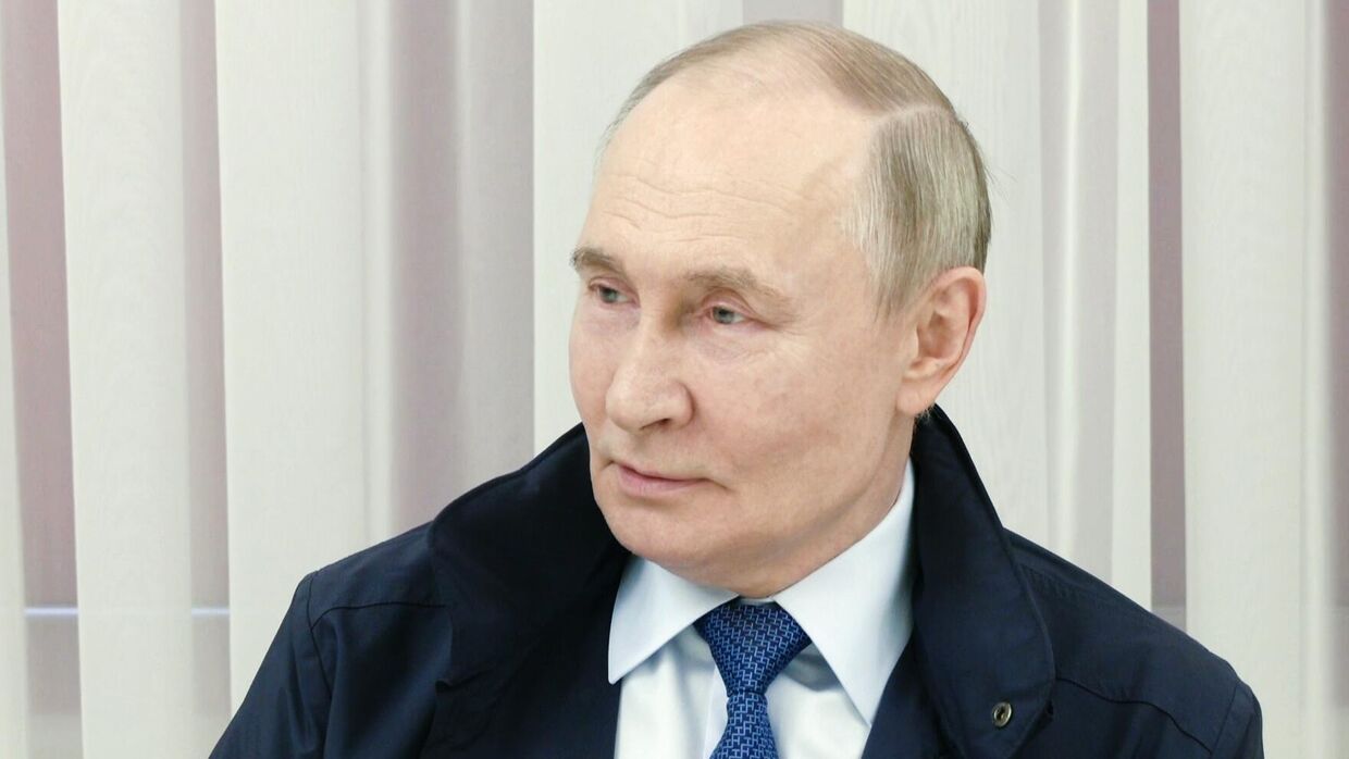 Президент Владимир Путин посетил Курскую область