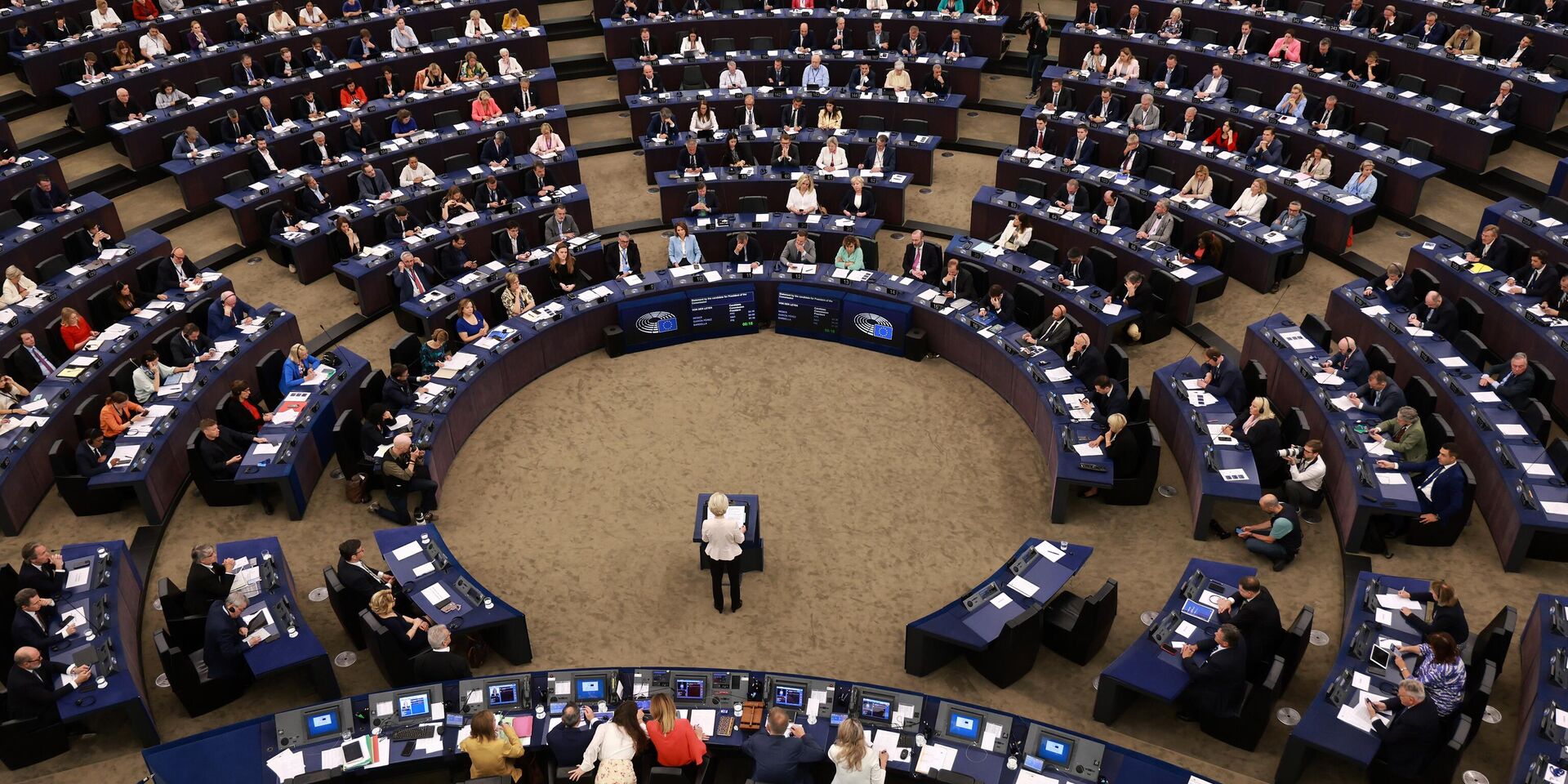 Урсула фон дер Ляйен, глава Европейской комиссии, участвует в дебатах на пленарном заседании Европейского парламента 18 июля 2024 года - ИноСМИ, 1920, 31.05.2025