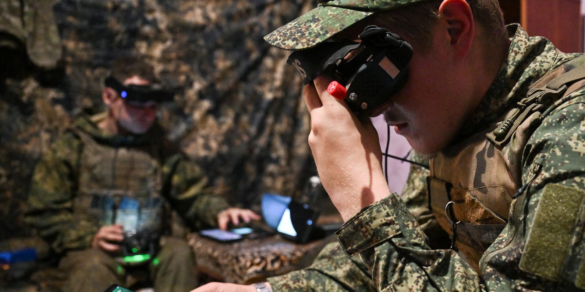 Боевая работа расчета ударного БПЛА Молния группировки войск Центр на Красноармейском направлении СВО - ИноСМИ, 1920, 08.06.2025