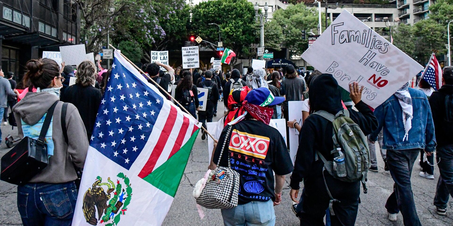 Протесты в Лос-Анджелесе - ИноСМИ, 1920, 12.06.2025