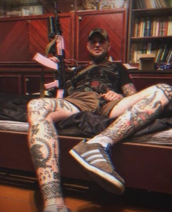 Боевик Азова*, кадр из видео