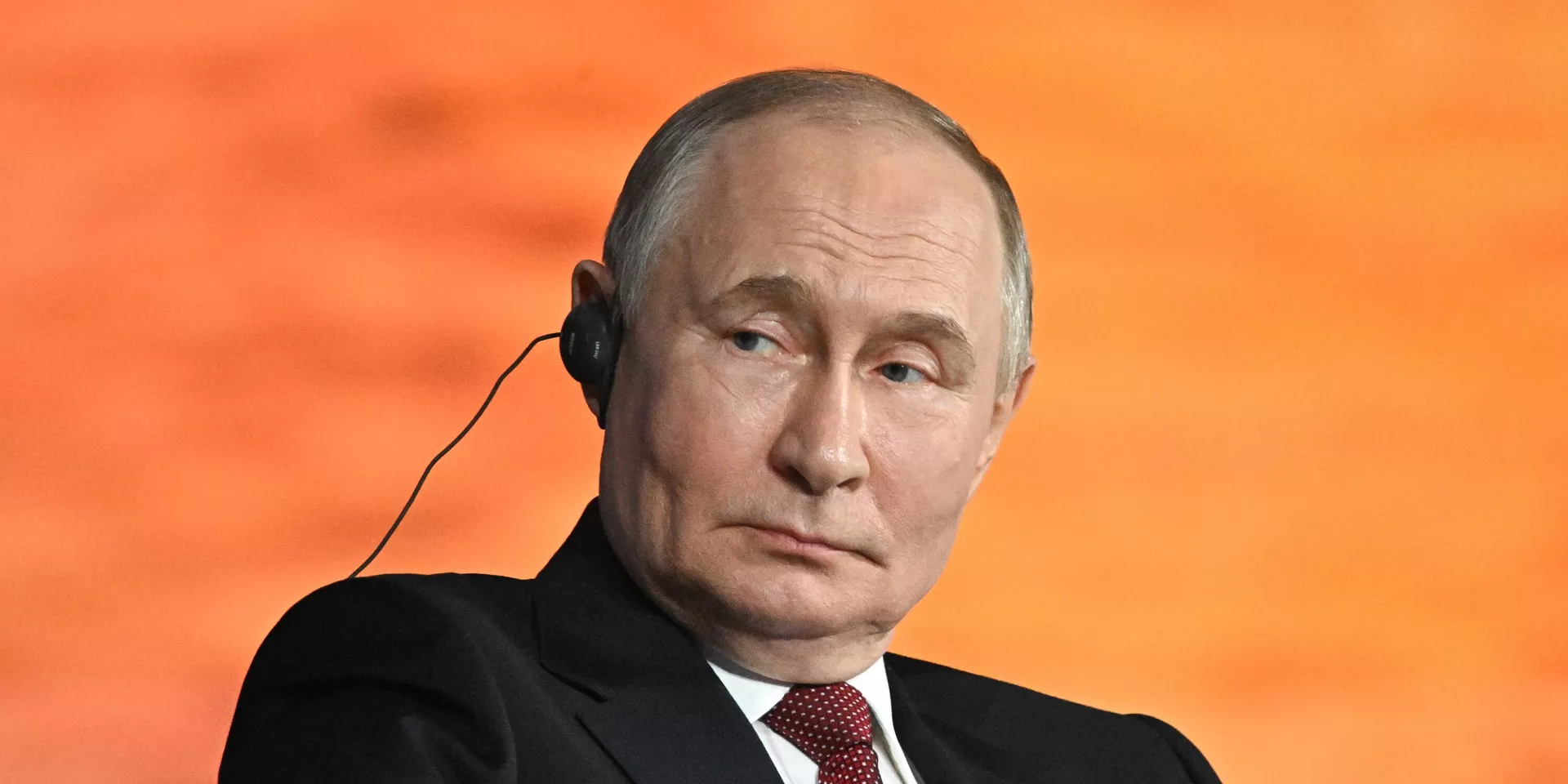 Почему Путин осмеливается игнорировать Трампа? Санкции неэффективны, и теперь ему можно грозить только этим…