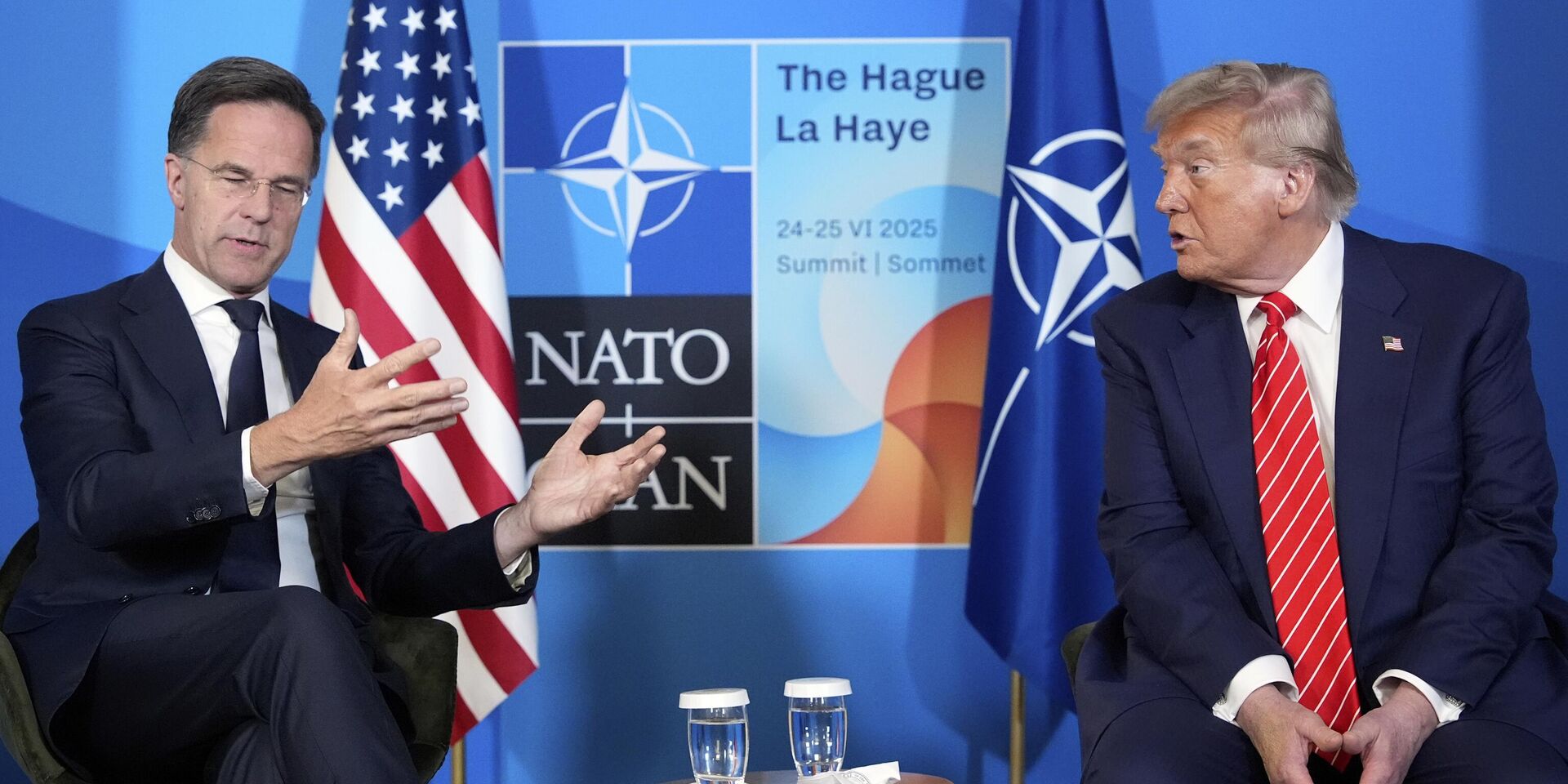 Президент США Дональд Трамп на встрече с генеральным секретарем НАТО Марком Рютте на саммите НАТО - ИноСМИ, 1920, 25.06.2025