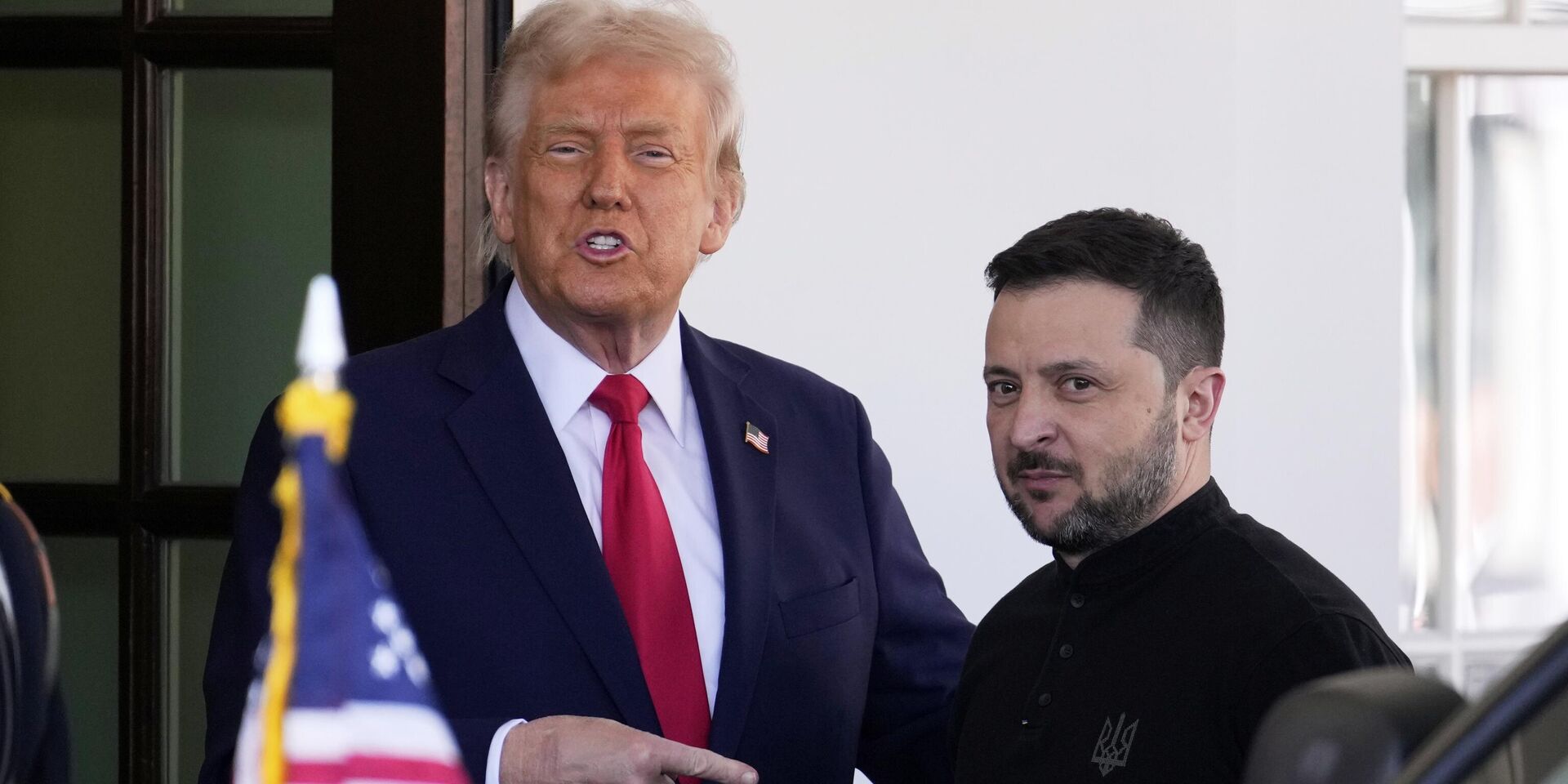 Президент Дональд Трамп приветствует Владимира Зеленского в Белом доме в Вашингтоне - ИноСМИ, 1920, 04.07.2025