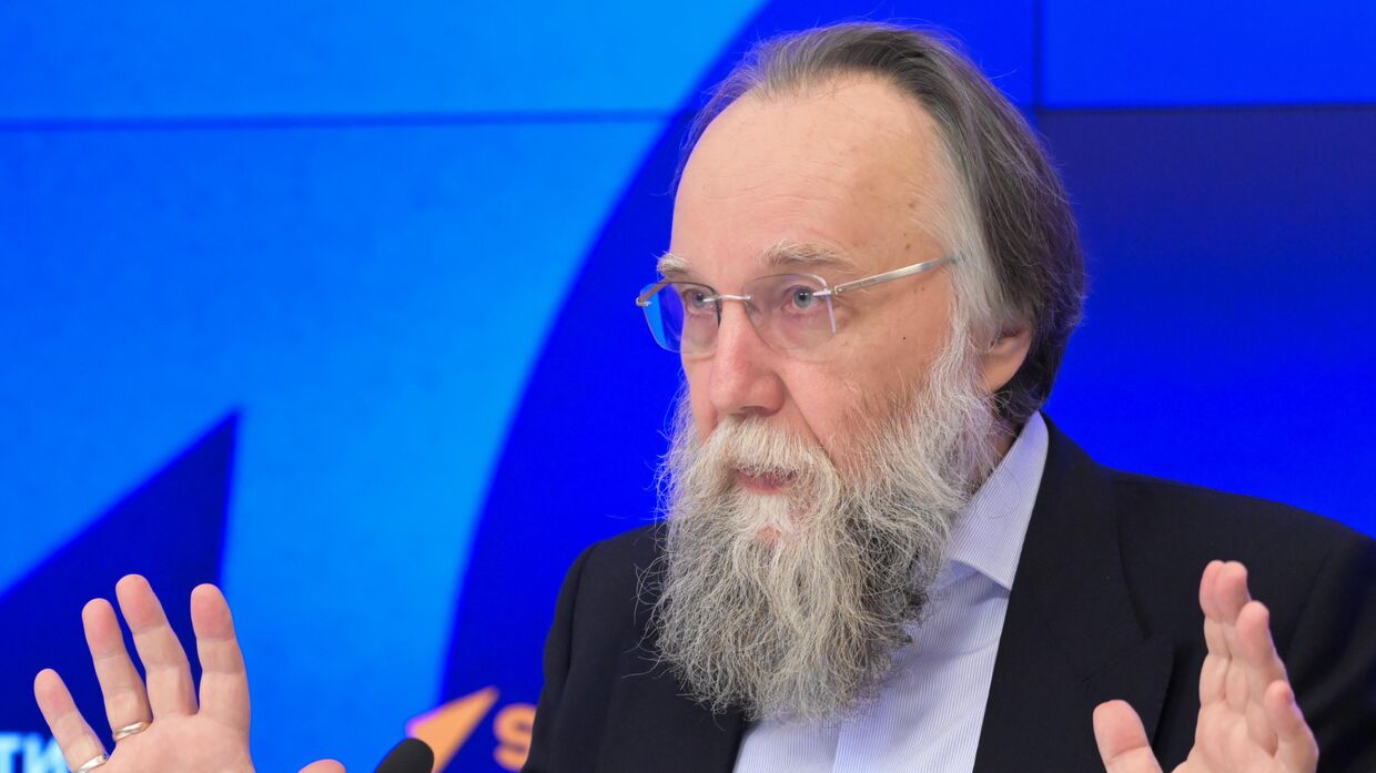 Пресс-конференция философа Александра Дугина