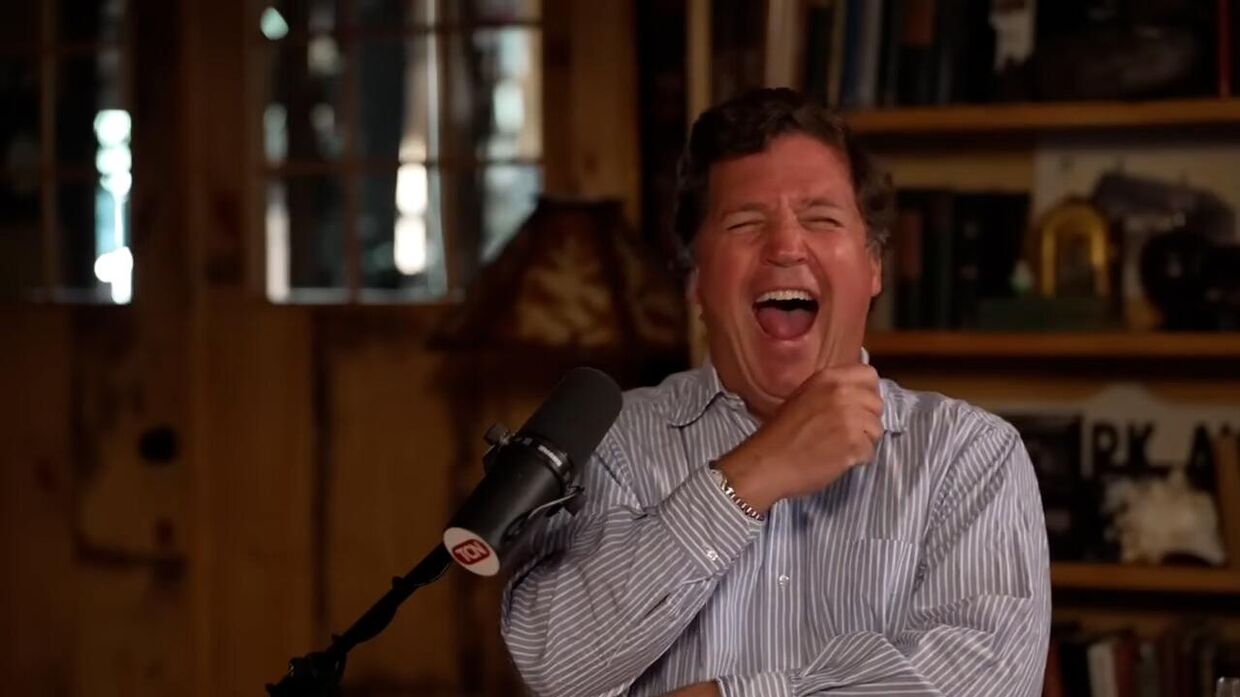 Все это ложь. Такер Карлсон в истерике от беспредела правительства США