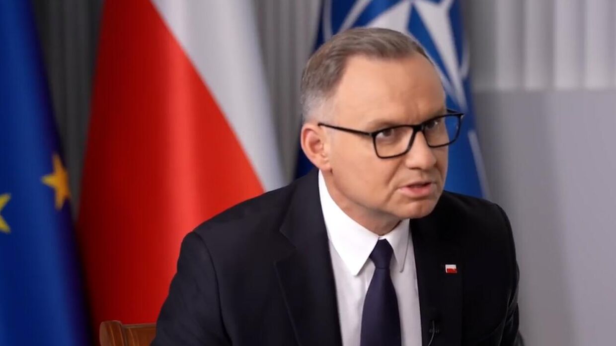 Проявите креативность. Президент Польши послал Украину