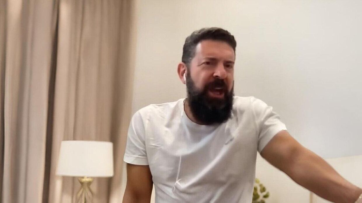 Сражаются лопатами. Генсек НАТО снова стал поводом для насмешек в США