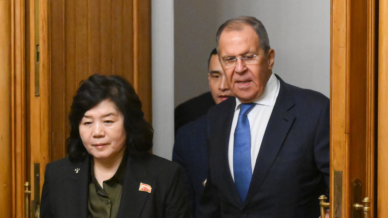 Встреча главы МИД РФ и КНДР С. Лаврова и  Цой Сон Хи