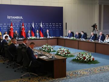 Третий раунд переговоров России и Украины Третий раунд переговоров России и Украины