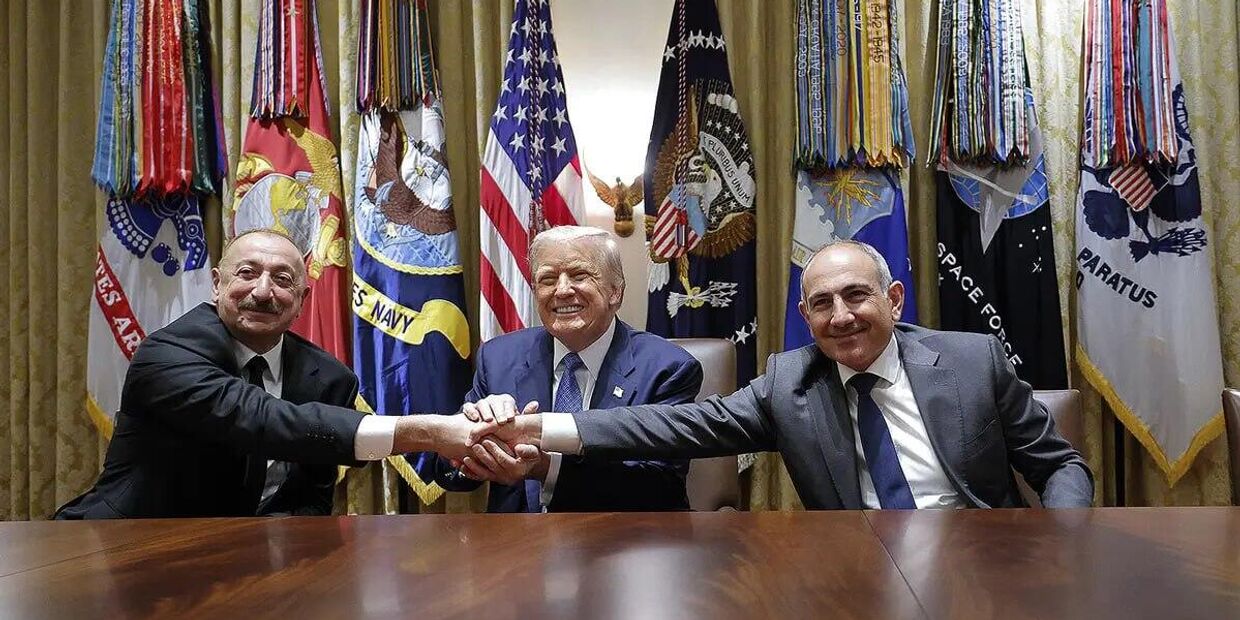 Дональд Трамп встречается в Вашингтоне с президентом Азербайджана Ильхамом Алиевым и премьер-министром Армении Николом Пашиняном