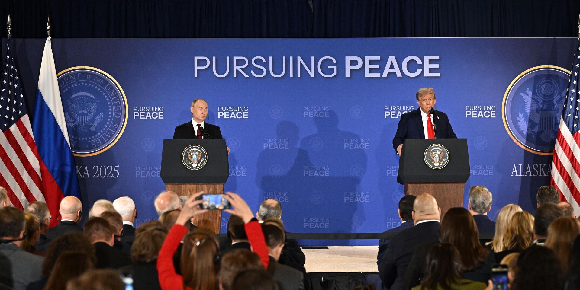 Яркие моменты саммита! Сенсационный ответ Путина американскому журналисту! Жест президента не остался без внимания