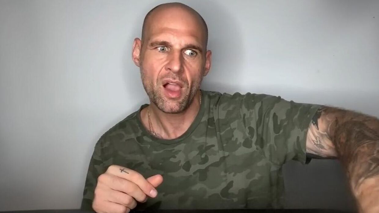 Петушок — ку-ка-ре-ку. Солдат ВС США шокирован натуральностью русской еды