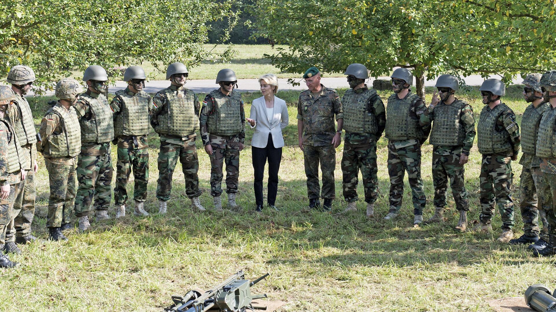 Урсула фон дер Ляйен в пехотной школе Федеральных вооруженных сил Германии - ИноСМИ, 1920, 19.08.2025