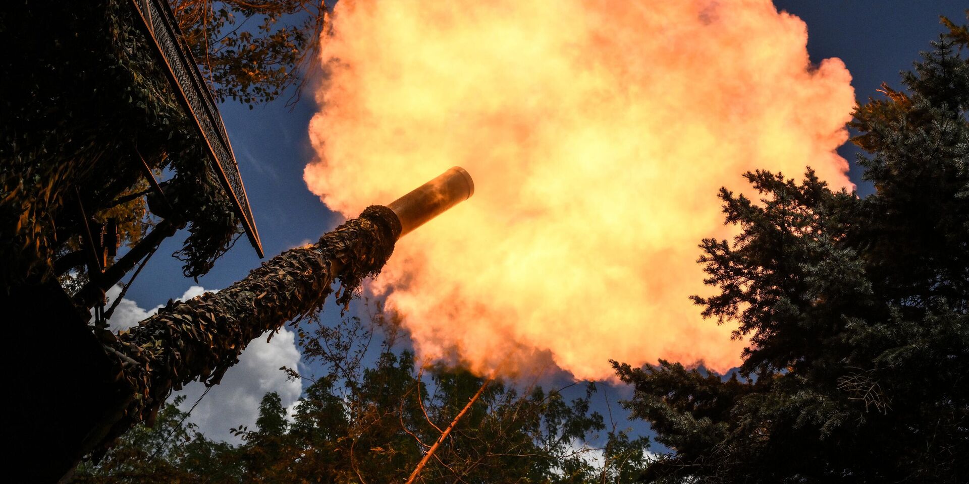 Боевая работа расчета миномета 2С4 Тюльпан группировки войск Центр в зоне СВО - ИноСМИ, 1920, 12.09.2025