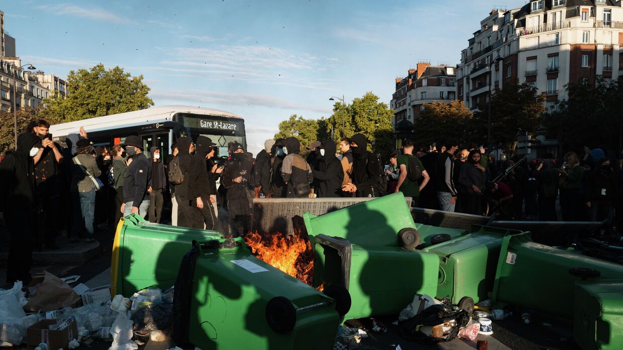 Беспорядки в Париже, Франция