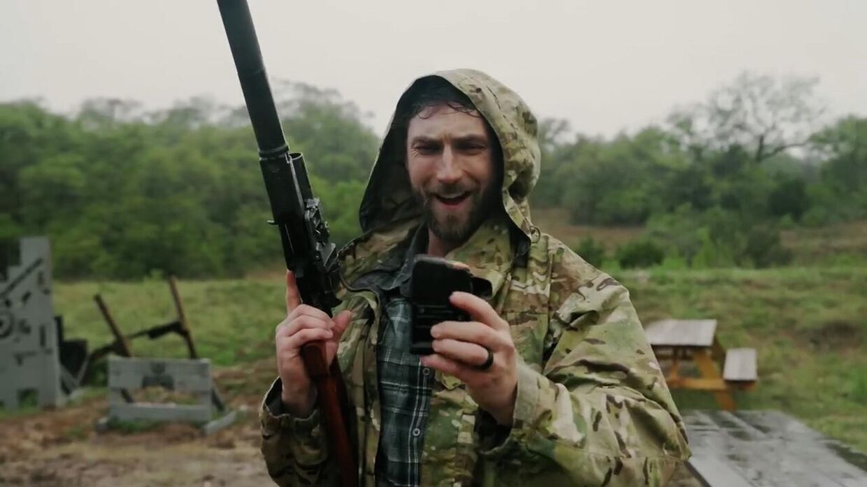 Нищим выбирать не приходится. Американец опробовал российскую винтовку