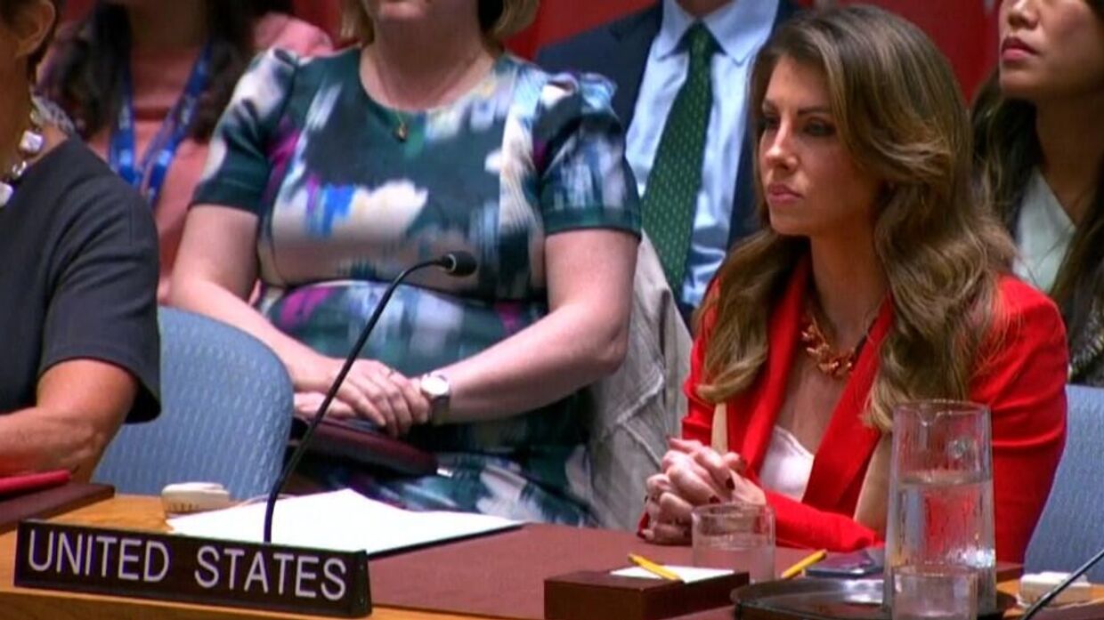 Ты гордишься? Представителя США в ООН освистали после позорного заседания