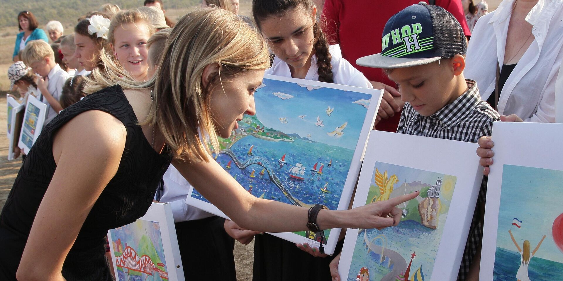 Прокурор Республики Крым Наталья Поклонская посетила Керчь - ИноСМИ, 1920, 20.09.2025