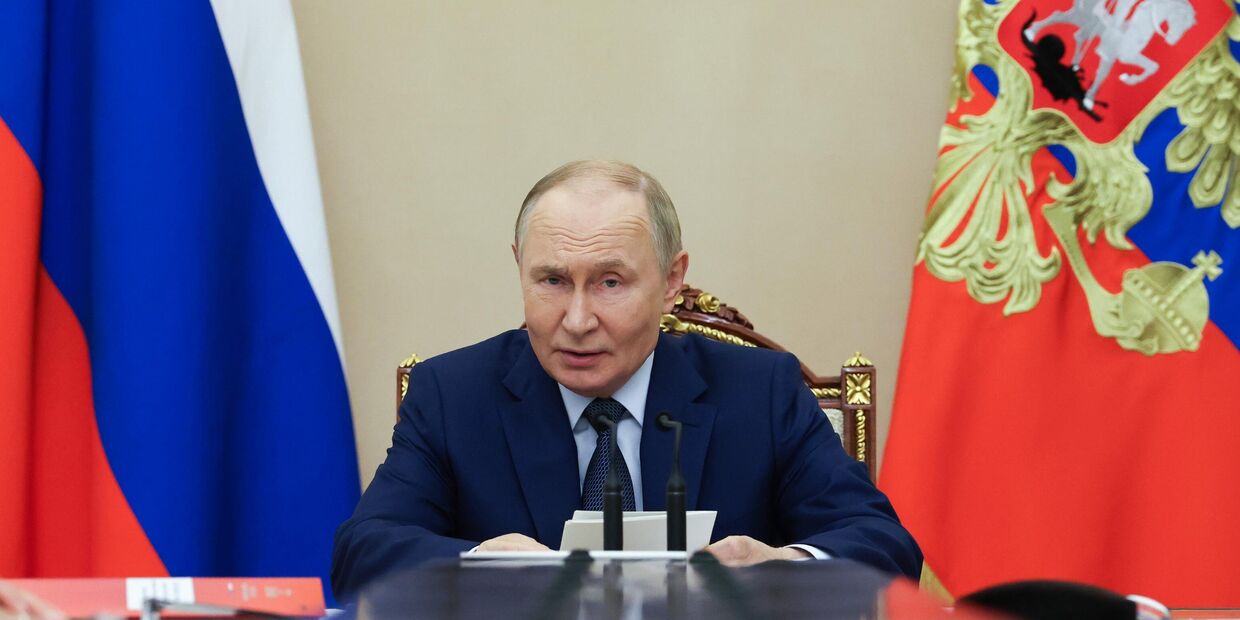 Президент Владимир Путин провел заседание Совбеза РФ