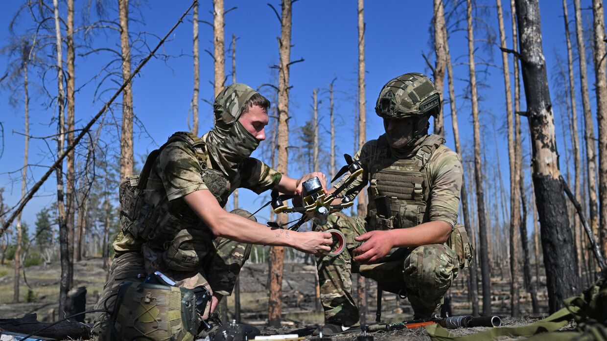 Боевая работа расчета FPV-дронов группировки Запад на Краснолиманском направлении СВО