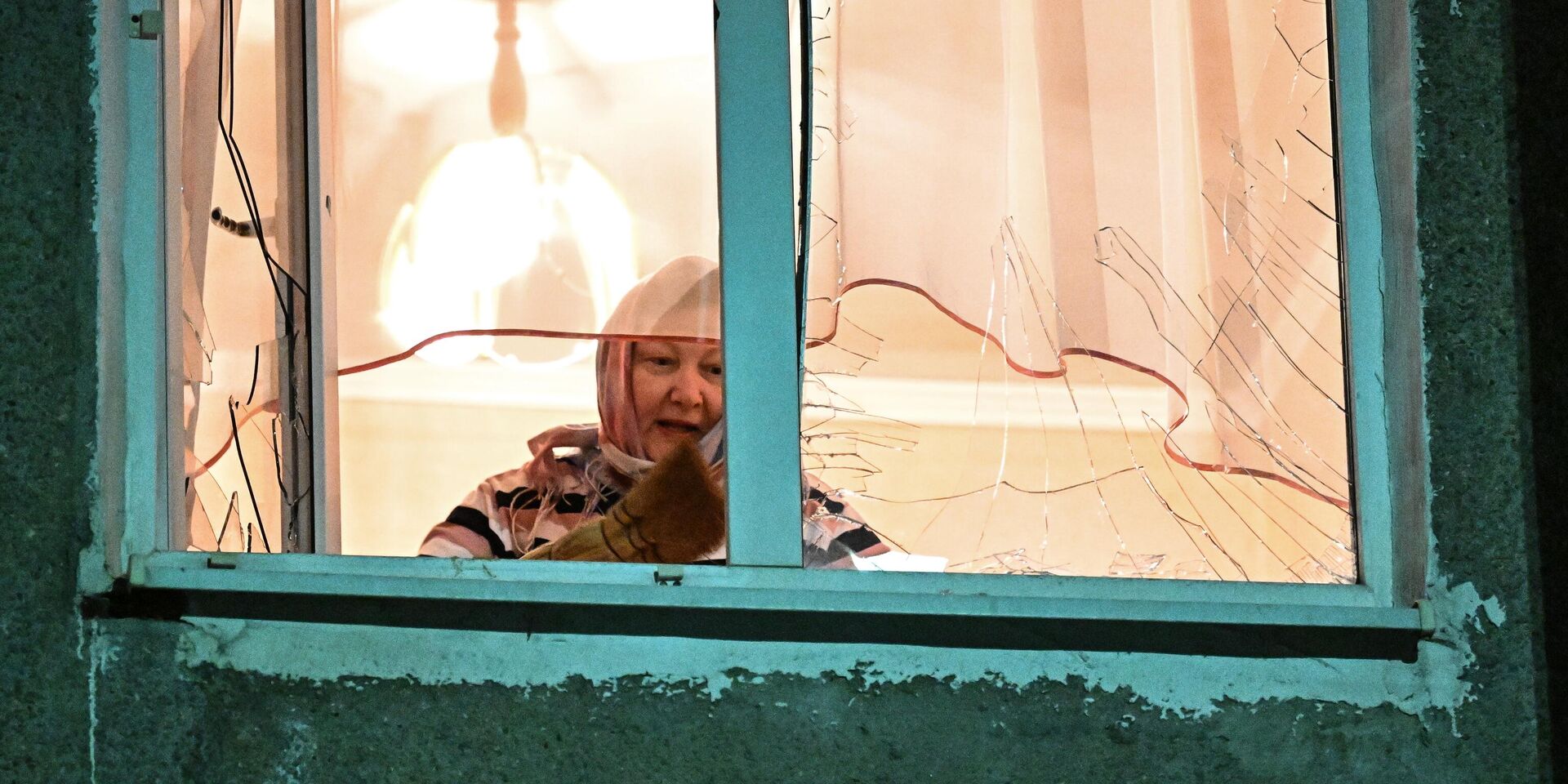 Последствия массированной атаки БПЛА ВСУ на Курск - ИноСМИ, 1920, 28.09.2025