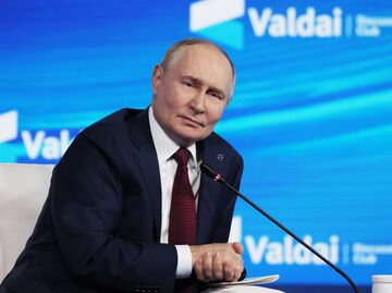 Президент Владимир Путин принял участие в работе дискуссионного клуба Валдай Президент Владимир Путин принял участие в работе дискуссионного клуба Валдай