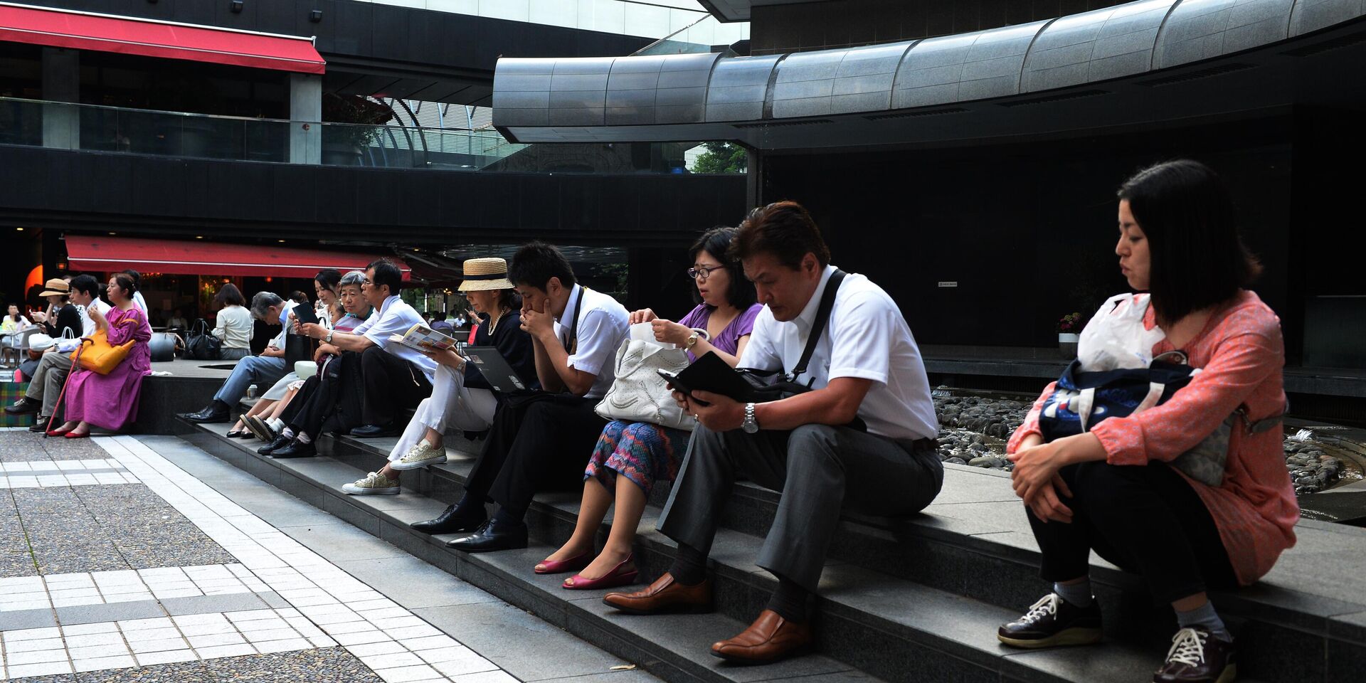 Жители Токио - ИноСМИ, 1920, 06.10.2025