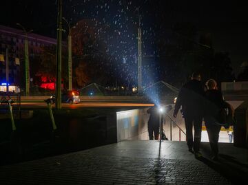 Блэкаут в Чернигове, Украина Блэкаут в Чернигове, Украина