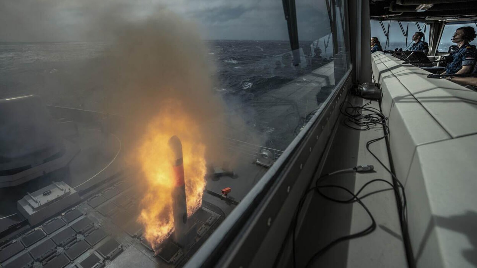 Запуск ракеты Томагавк   - ИноСМИ, 1920, 17.10.2025