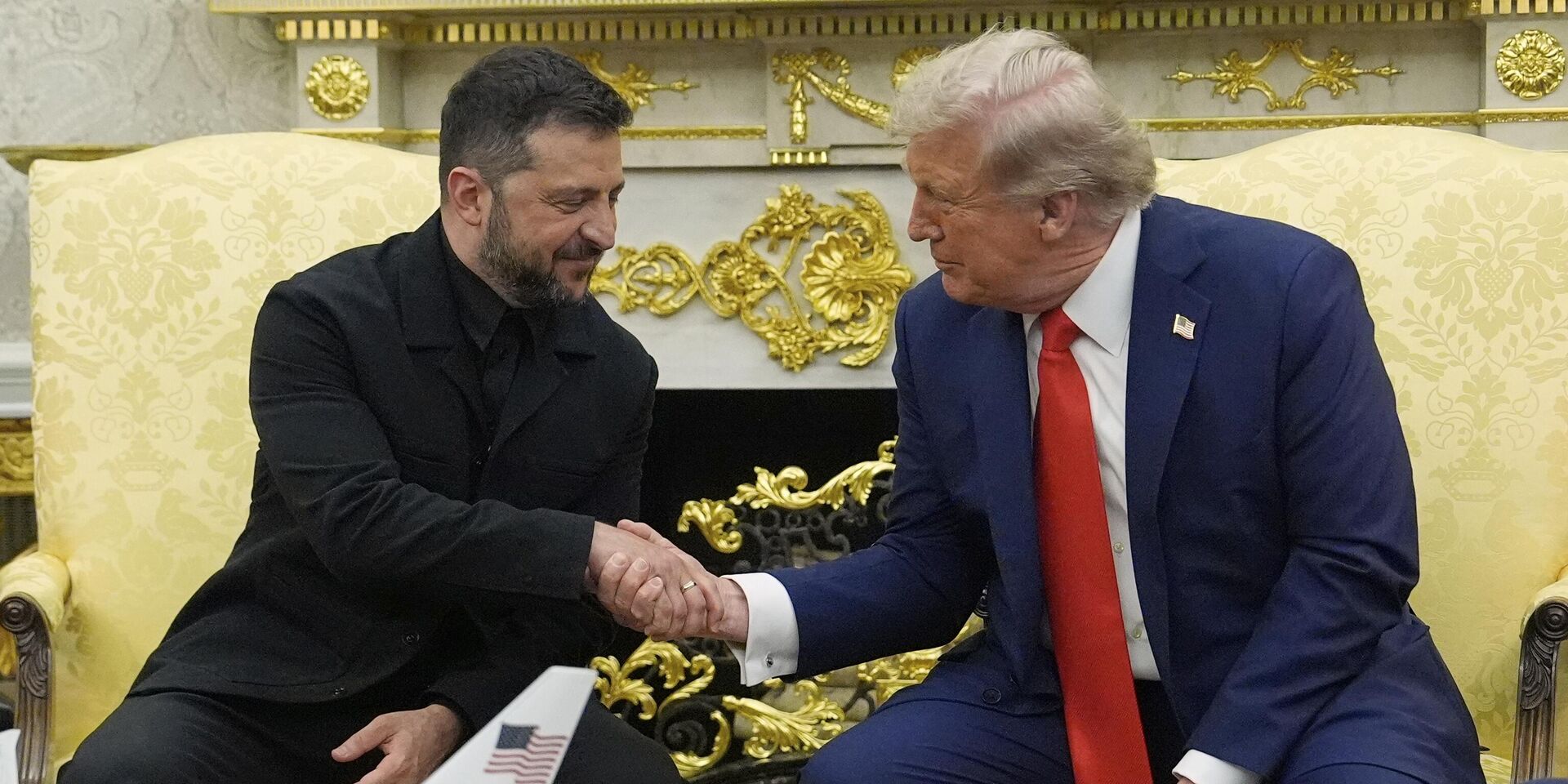 Президент Дональд Трамп с Владимиром Зеленским в Овальном кабинете Белого дома 18 августа 2025 года - ИноСМИ, 1920, 16.10.2025