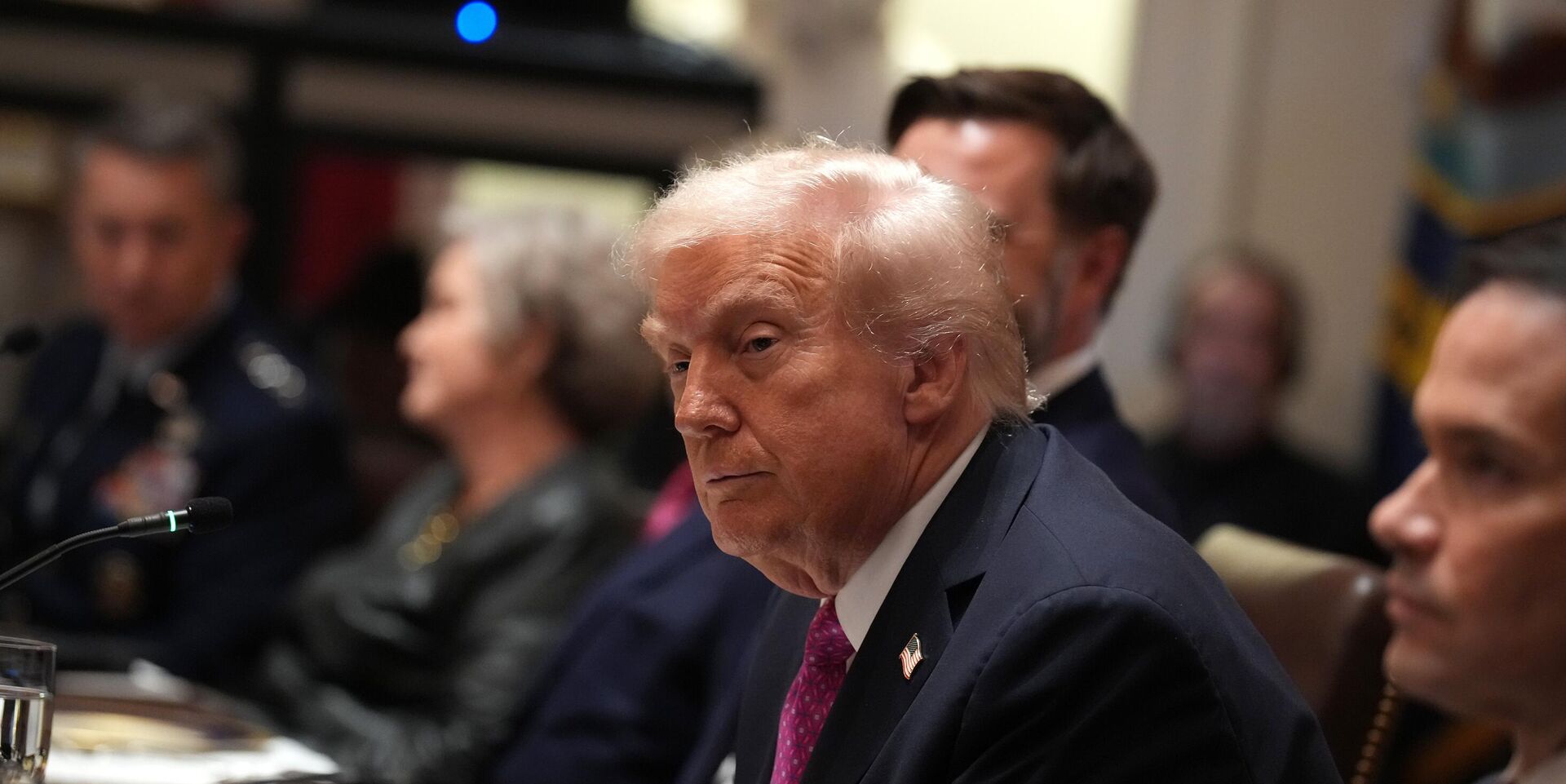 Президент США Дональд Трамп на встрече с Владимиром Зеленским в Белом доме 17 октября 2025 г. - ИноСМИ, 1920, 18.10.2025