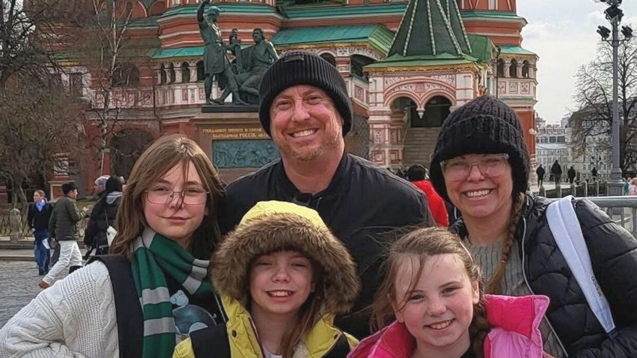 Семья Дерека Хаффмана — американца, переехавшего в Россию и отправившегося на СВО