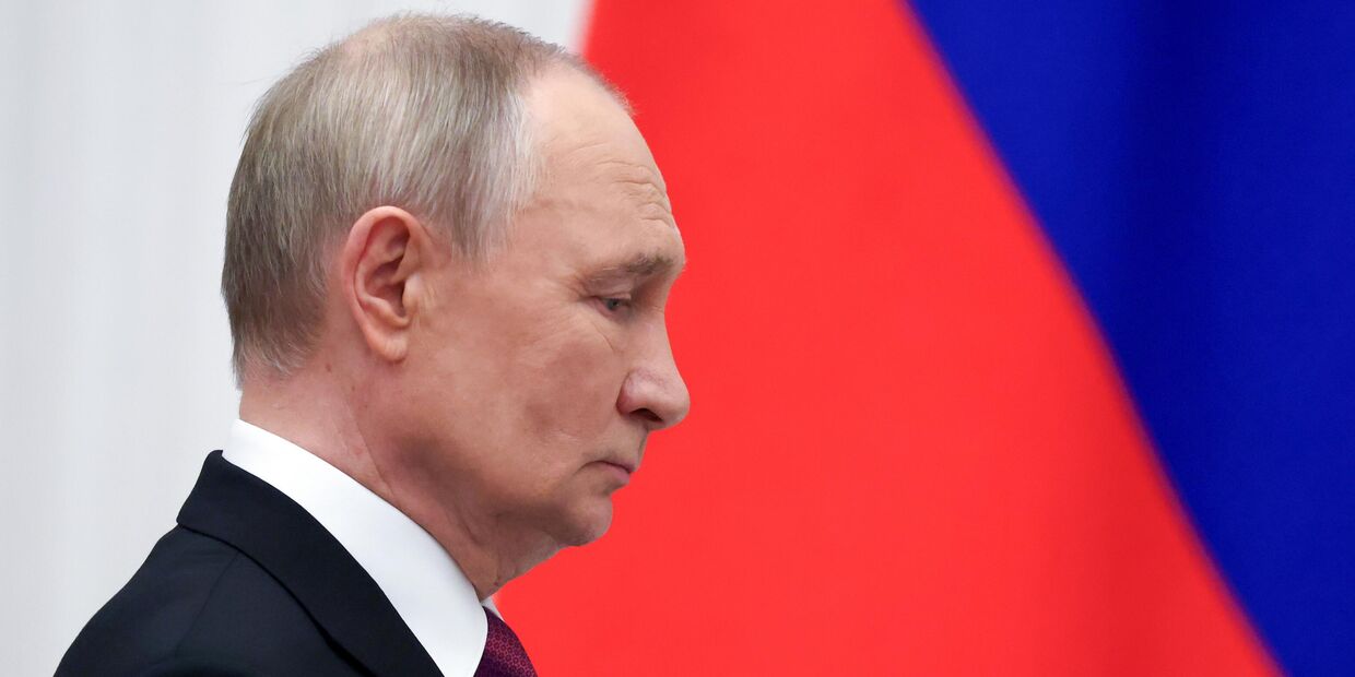 Президент Владимир Путин вручил награды и премии за вклад в укрепление единства российской нации